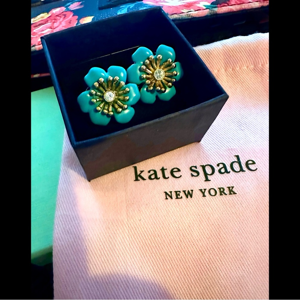 Kate Spade NY POSEY PARK garden grove BLUE stud earrings - Picture 1 of 3
